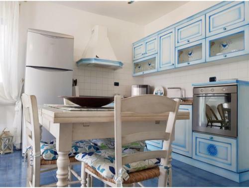 Oltremare Apartment With Large Veranda For 6 People
