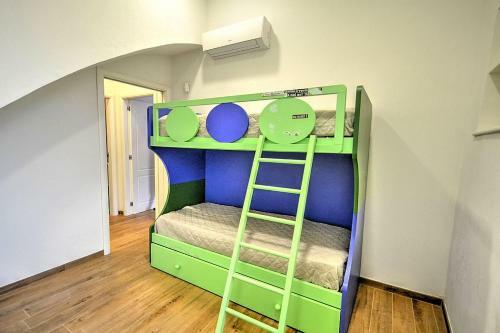 Amalfi Apartment Sleeps 4 Air Con Wifi