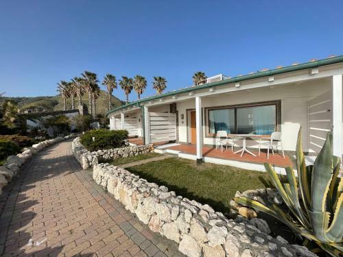 Hotel Le Mandrelle Beach Resort