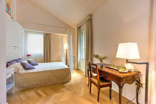 Annone Di Brianza Villa Sleeps 21 With Pool And Air Con