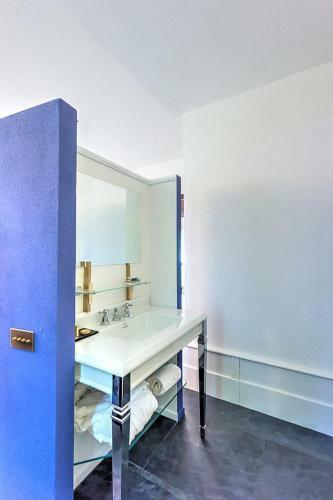 Annone Di Brianza Villa Sleeps 21 With Pool And Air Con