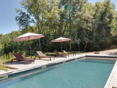 Secluded Apartment In Anghiari With Swimming Pool