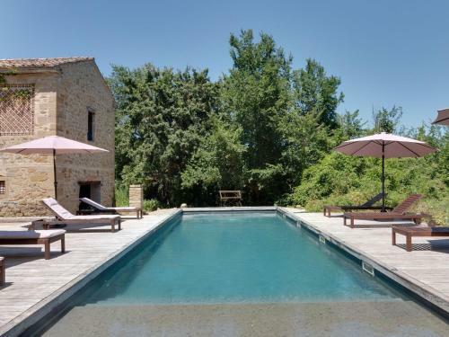 Secluded Apartment In Anghiari With Swimming Pool