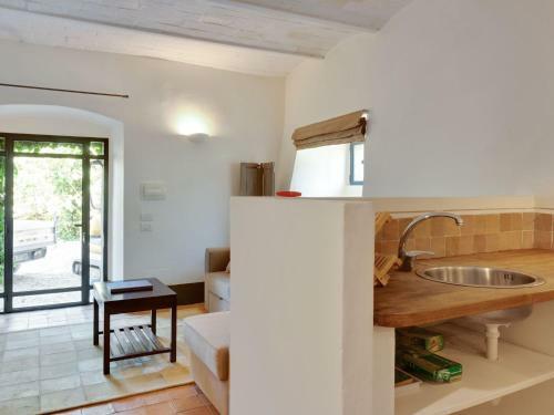 Secluded Apartment In Anghiari With Swimming Pool