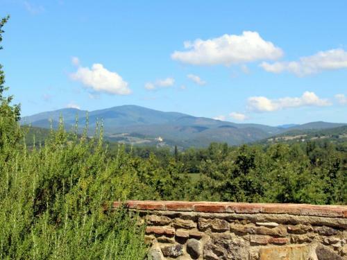 Stunning Apartment In Anghiari With Private Terrace
