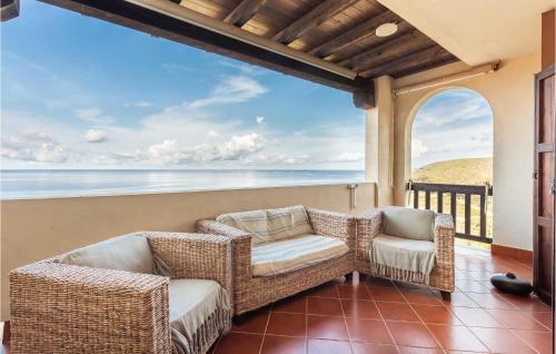 Stunning Apartment In Arbus W/ 2 Bedrooms