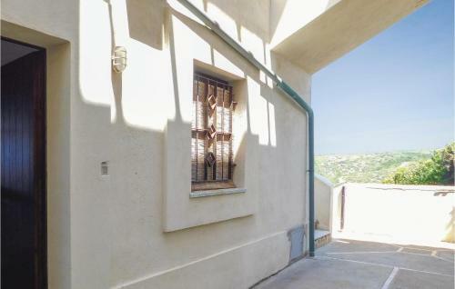 Stunning Apartment In Arbus W/ 2 Bedrooms