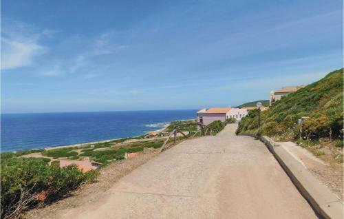 Stunning Apartment In Arbus W/ 2 Bedrooms