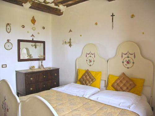 San Gimignanello Villa Sleeps 35 With Pool And Wifi