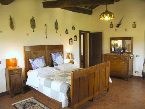 San Gimignanello Villa Sleeps 35 With Pool And Wifi