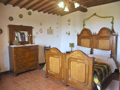 San Gimignanello Villa Sleeps 35 With Pool And Wifi