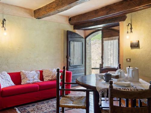 Captivating Apartment In Assisi With Swimming Pool