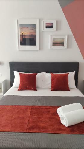 Bilateral B&B