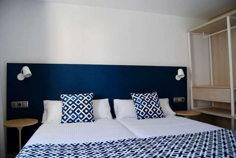 Hotel Broncemar Beach Suites