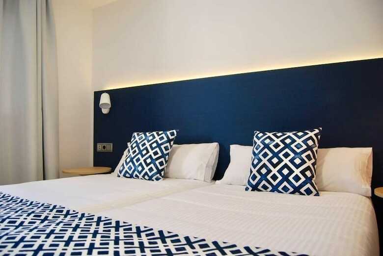 Hotel Broncemar Beach Suites