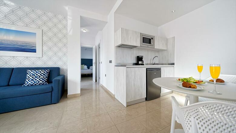 Hotel Broncemar Beach Suites