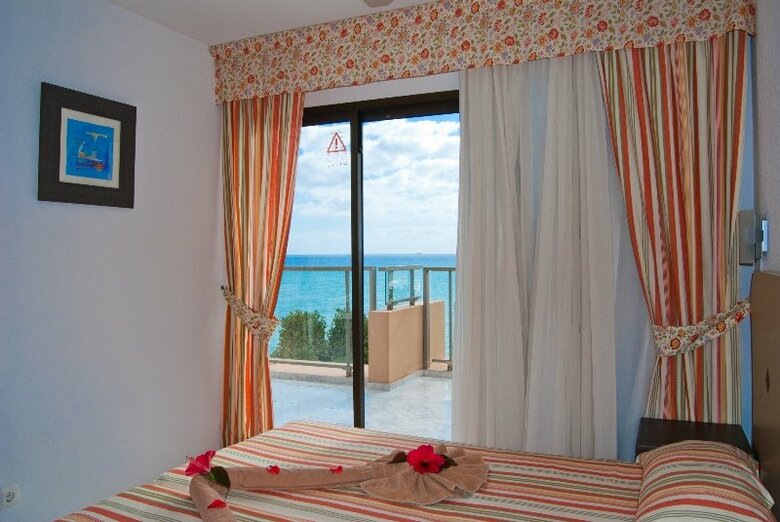 Hotel Sbh Taro Beach