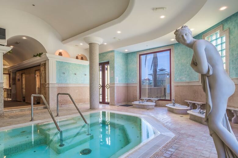 Esmeralda Maris By Livvo