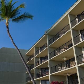 Hotel Aston Kona By The Sea
