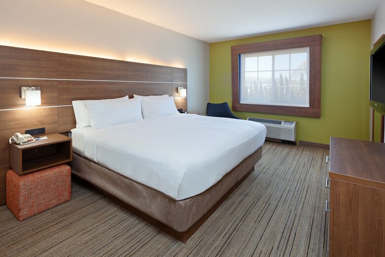 Holiday Inn Express Hotel & Suites Escondido