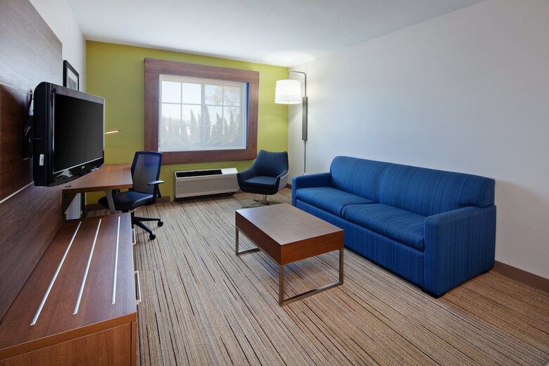 Holiday Inn Express Hotel & Suites Escondido