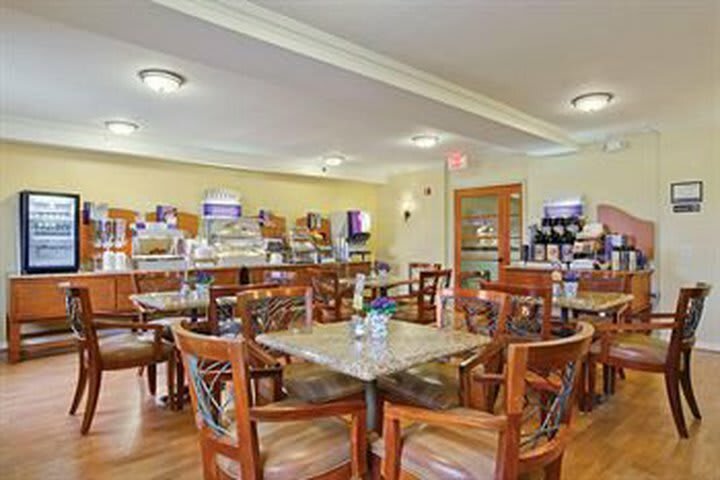Holiday Inn Express Hotel & Suites Escondido