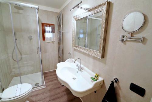 Hostal Steam House Room & Breakfast