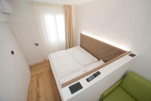 Sir Thomas Bed&more