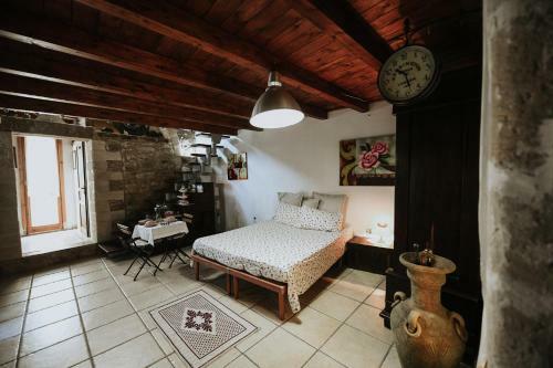 Antonella Home