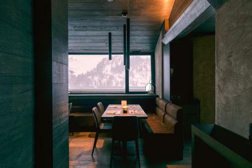Bergman Mountain Hotel