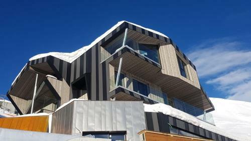 Bergman Mountain Hotel