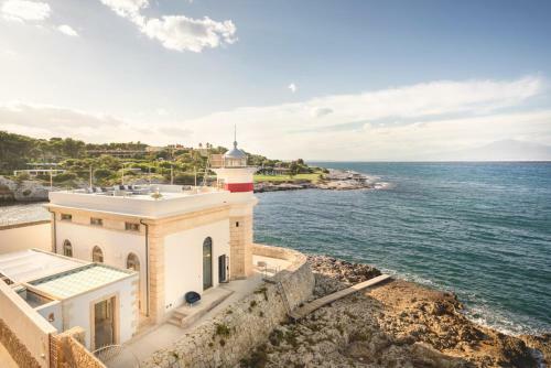 Brucoli Villa Sleeps 6 With Air Con