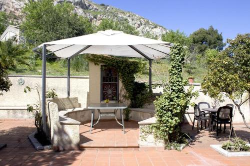 Bed & Breakfast Eden Di Segesta
