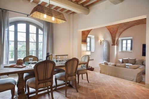 Castelfalfi Apartment Sleeps 4 Pool Air Con Wifi