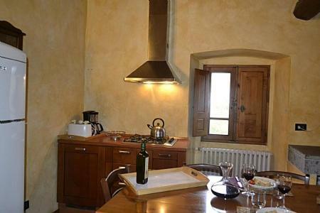 Castelfranco Di Sopra Villa Sleeps 2 Pool