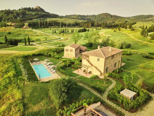 Castelfalfi Villa Sleeps 16 With Pool And Air Con