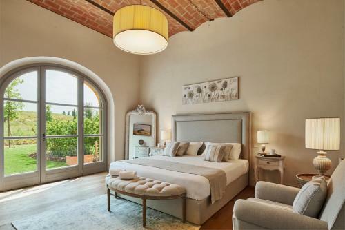 Castelfalfi Villa Sleeps 16 With Pool And Air Con
