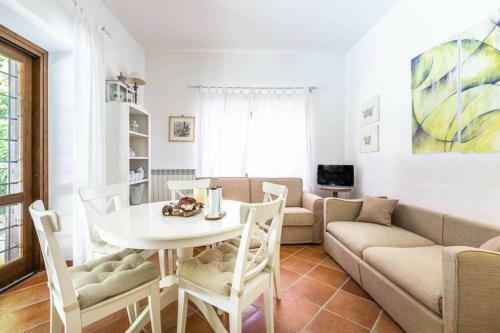 Casa Con Piscina Tra Borgo E Campagna