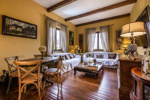 Casa Con Piscina Tra Borgo E Campagna