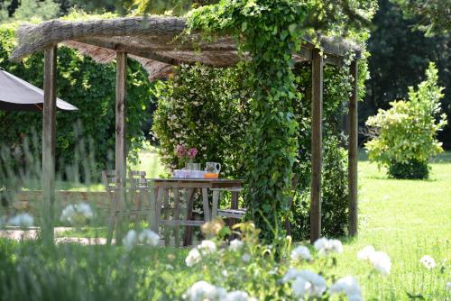 Colle Di Compito Villa Sleeps 12 Pool Air Con Wifi