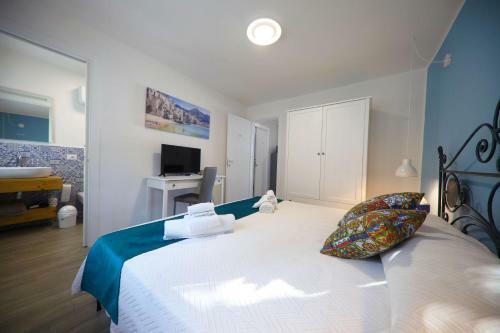 Hostal Skyview Cefal�