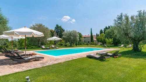 Villa Santo Stefano 10
