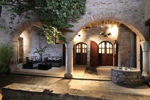 Hostal Suites&atelier Lake Como