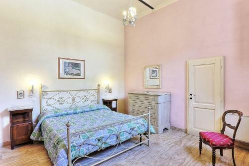 Pietraia Villa Sleeps 4 With Pool And Air Con