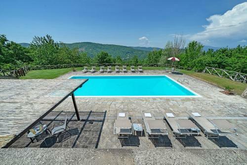 Felcino Nero Villa Sleeps 12 Pool Air Con Wifi