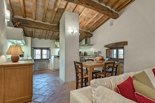 Felcino Nero Villa Sleeps 12 Pool Air Con Wifi