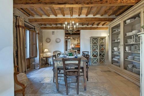 Felcino Nero Villa Sleeps 12 Pool Air Con Wifi