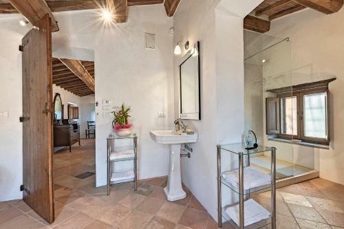 Felcino Nero Villa Sleeps 12 Pool Air Con Wifi