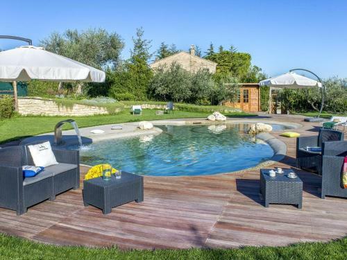 Ravishing Holiday Home In Fermo With Private Swimming Pool
