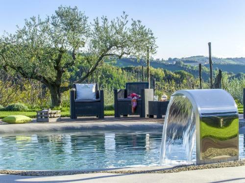Lavish Holiday Home In Fermo With Swimming Pool